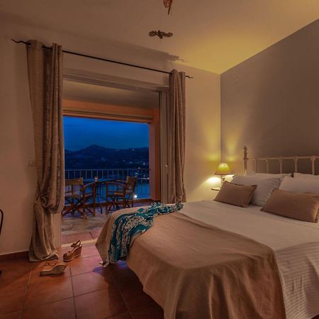 Niovi Seaview Apartments Agioi Apostoloi  Bagian luar foto