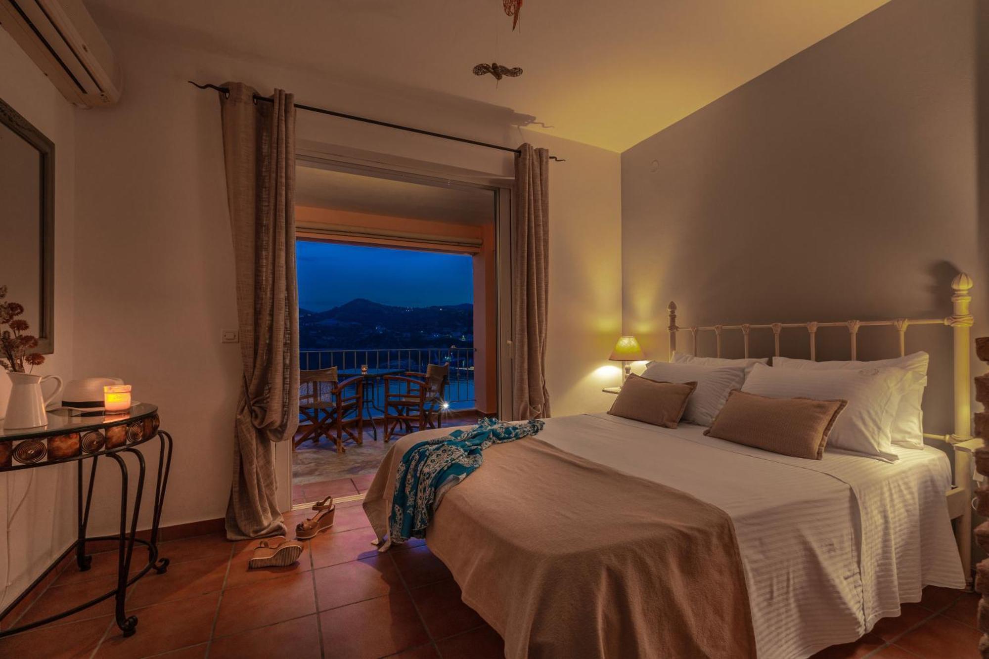Niovi Seaview Apartments Agioi Apostoloi  Bagian luar foto