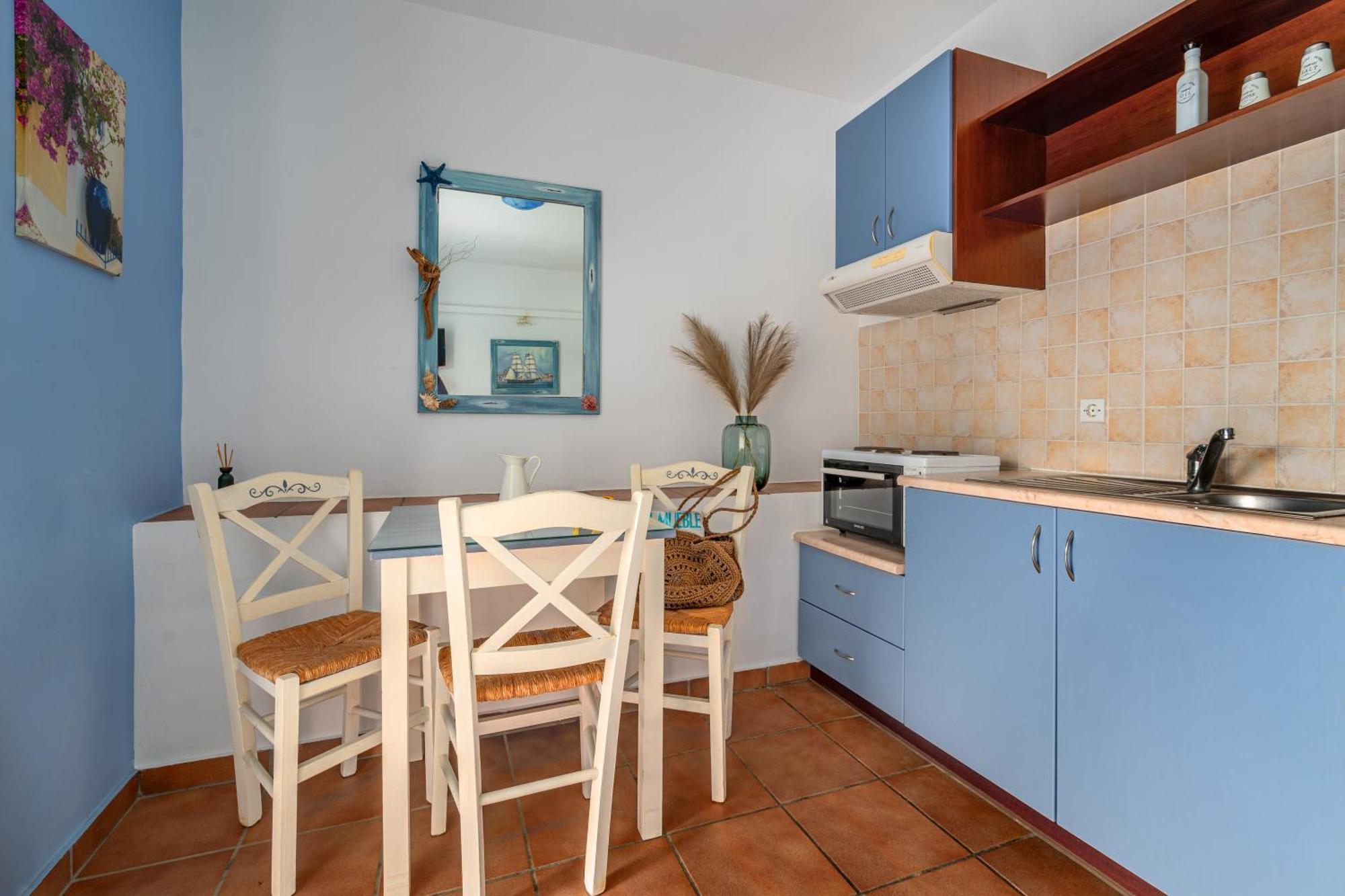 Niovi Seaview Apartments Agioi Apostoloi  Bagian luar foto